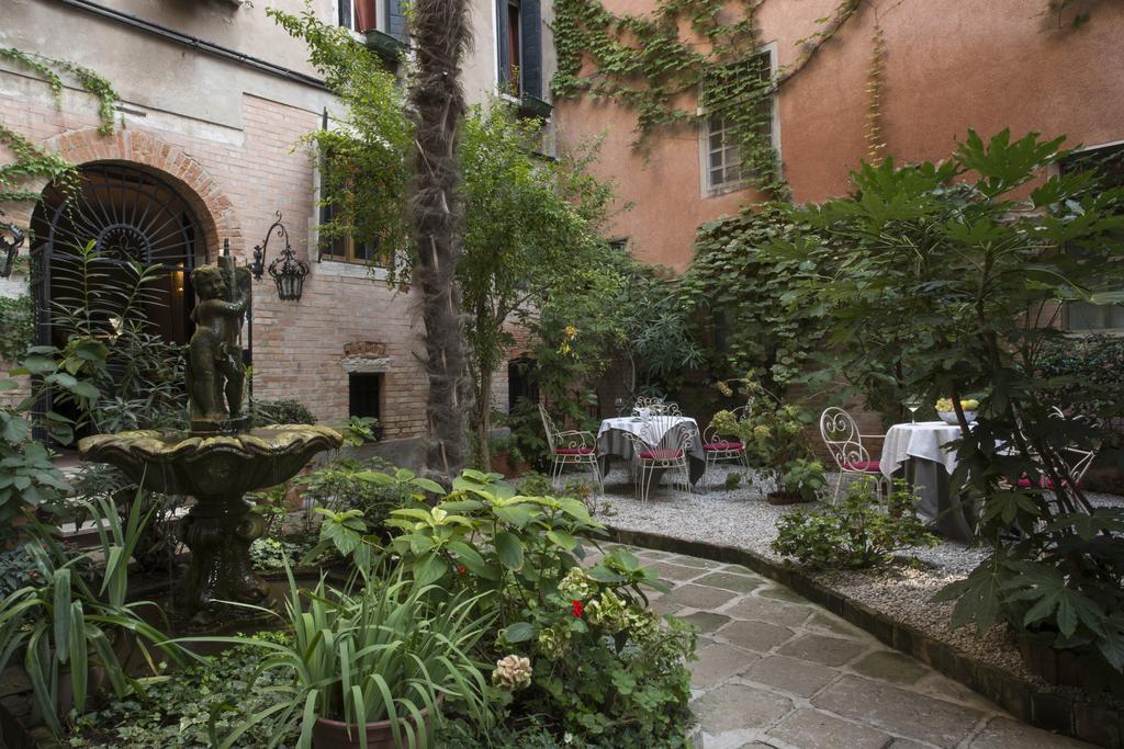 La Residenza 818 Hotell Venedig Exteriör bild