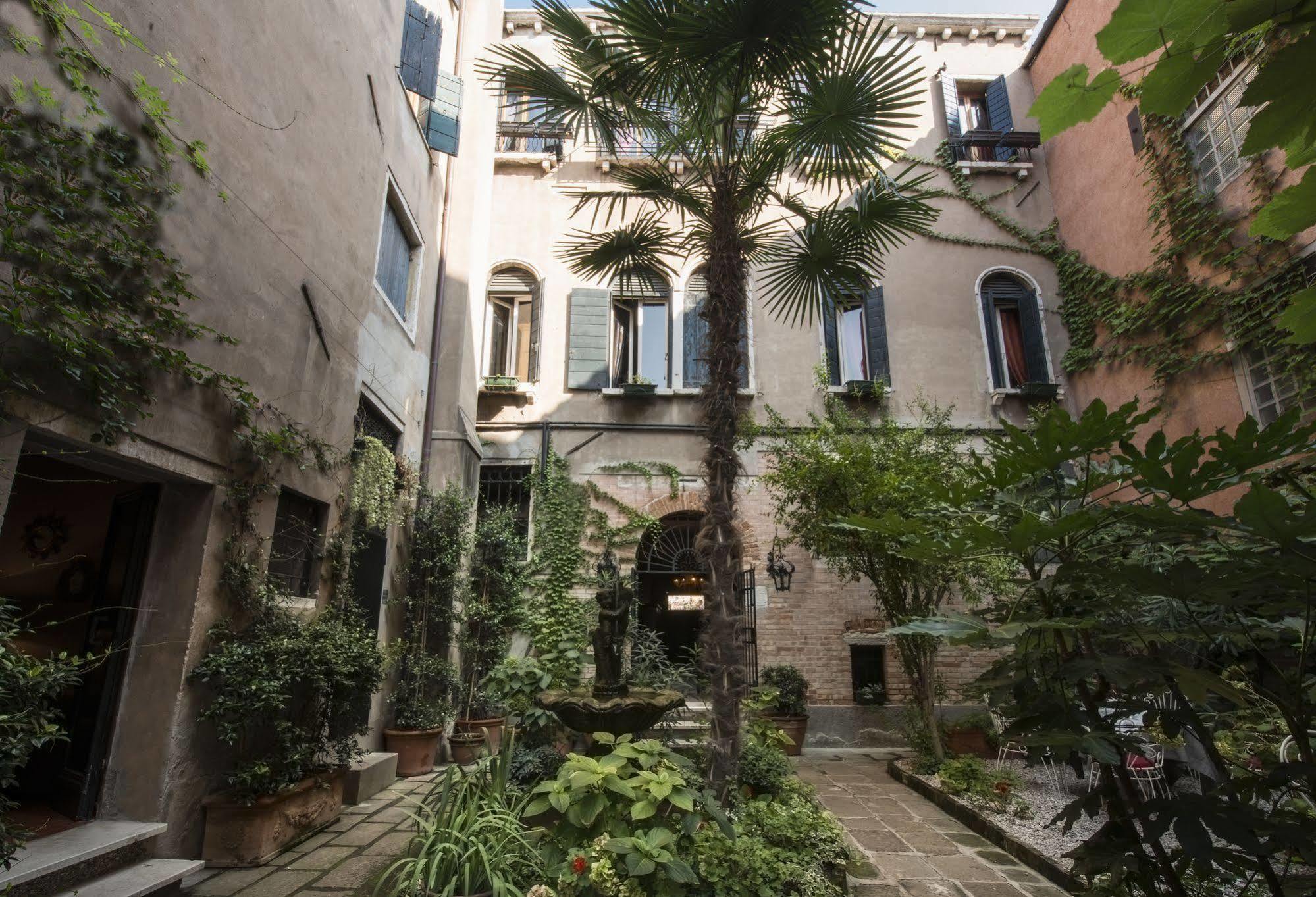 La Residenza 818 Hotell Venedig Exteriör bild
